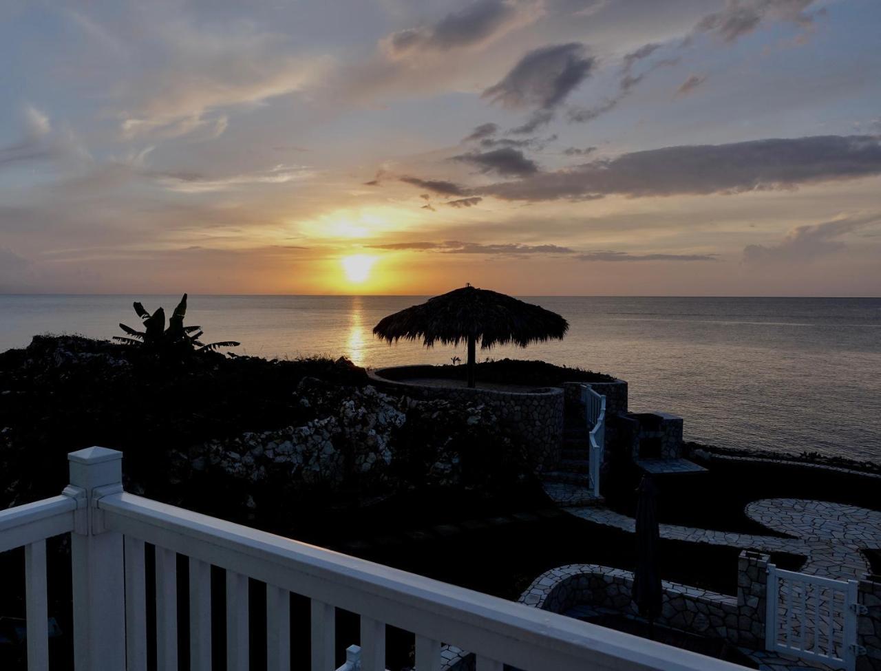 Stunning Ocean View Villa Negril Eksteriør billede